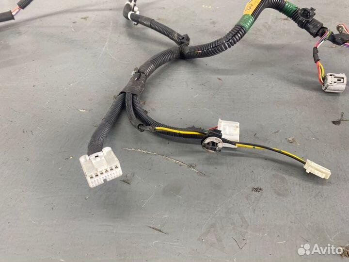 Проводка двери задняя левая Lexus Gs 300