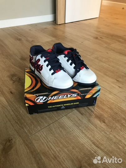 Роликовые кроссовки