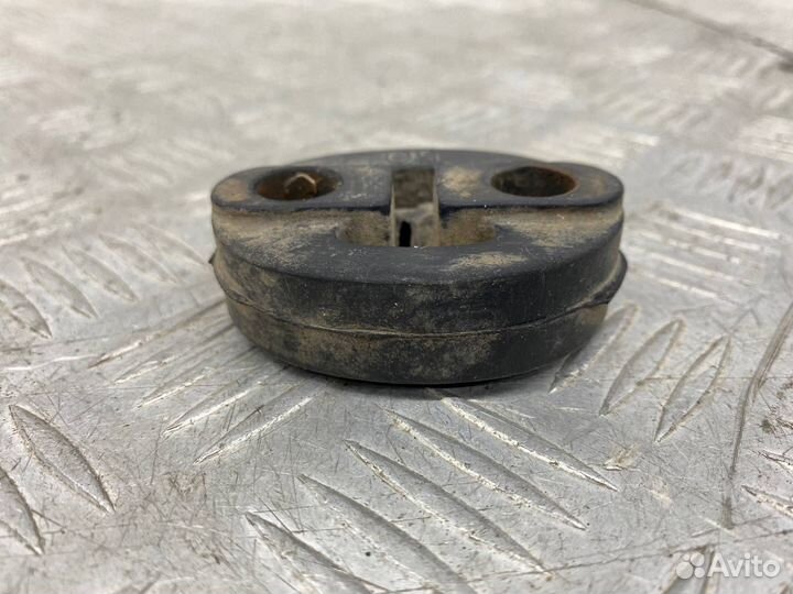 Б/У подушка глушителя (крепления, кронштейн