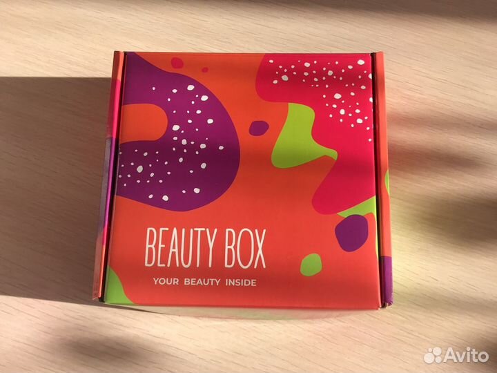 Коробка для бьюти бокса