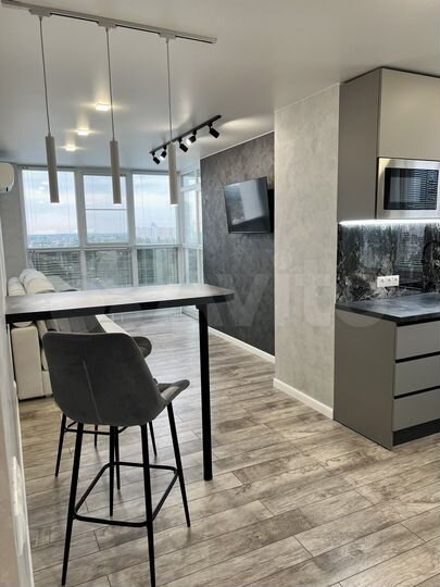 3-к. квартира, 82 м², 15/25 эт.