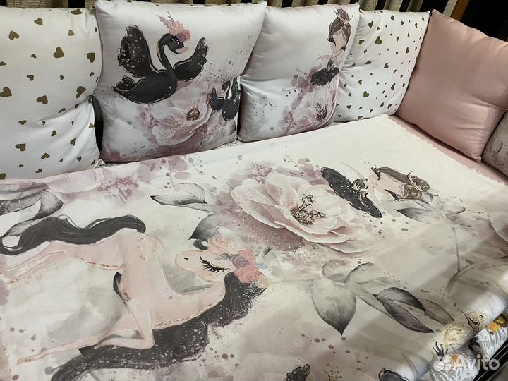 Бортики на кроватку для девочки