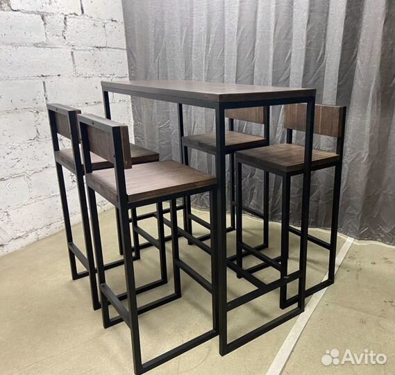 Столы и стулья