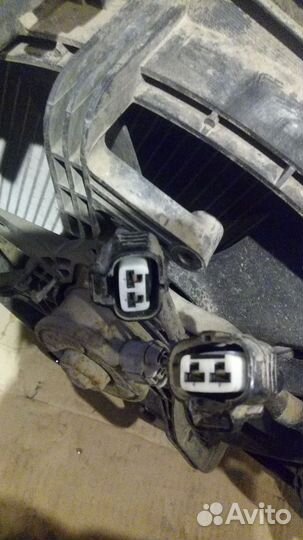 Диффузор вентилятора Mitsubishi Lancer