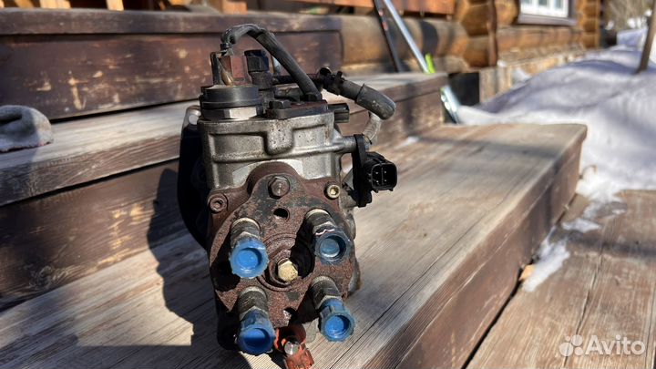 Isuzu elf тнвд электронный двигатель 4hf1