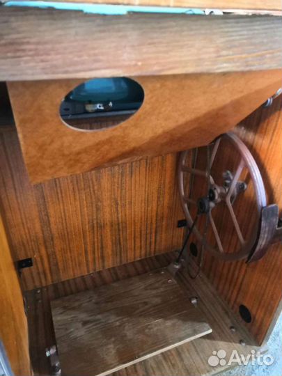 Швейная машинка