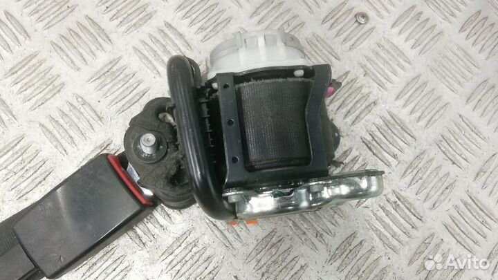 Ремень безопасности с пиропатроном Skoda Octavia