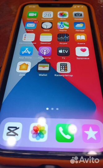 iPhone 11, 64 ГБ