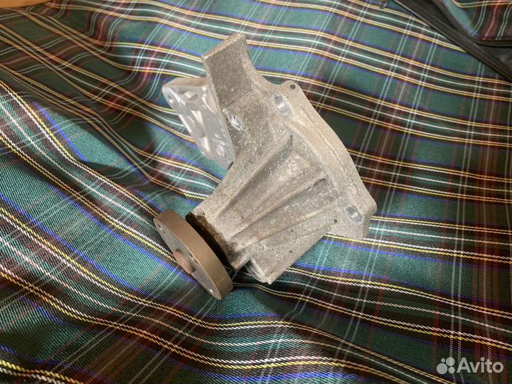 Помпа ford focus 3