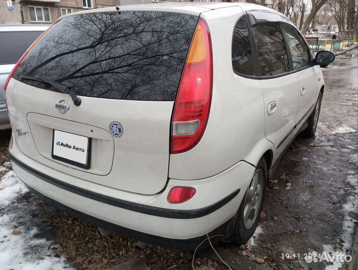 Nissan Tino 1.8 AT, 2002, 250 000 км