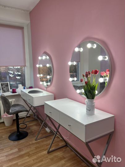 Сдам рабочее место бровиста-визажиста