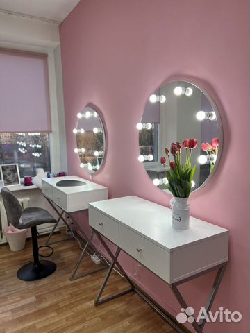 Сдам рабочее место бровиста-визажиста