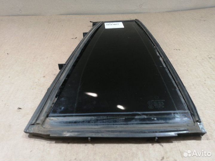 Стекло двери (форточка) заднее правое Mercedes Glk