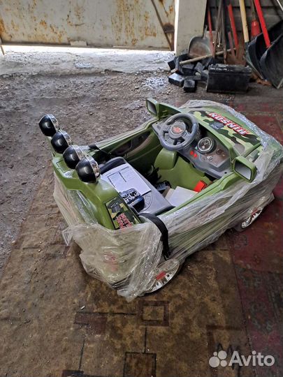 Детский электромобиль джип