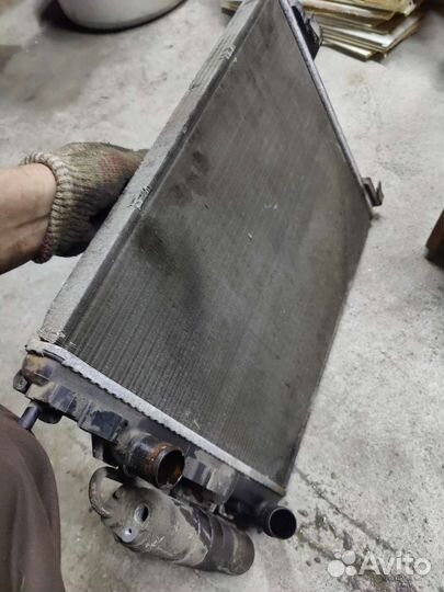 Радиатор охлаждения Renault Symbol с кондеем
