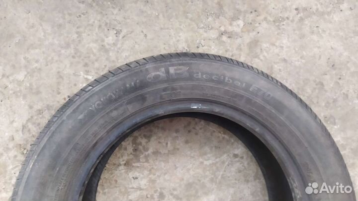 Yokohama dB Decibel E70 215/60 R16 95