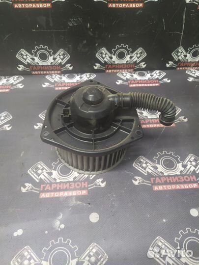 Мотор моторчик печки Honda HR-V GH1