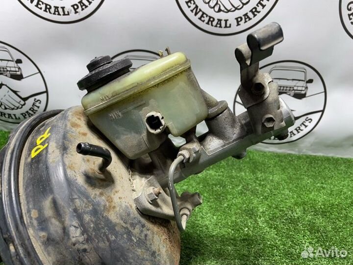 Главный тормозной цилиндр Toyota Land Cruiser