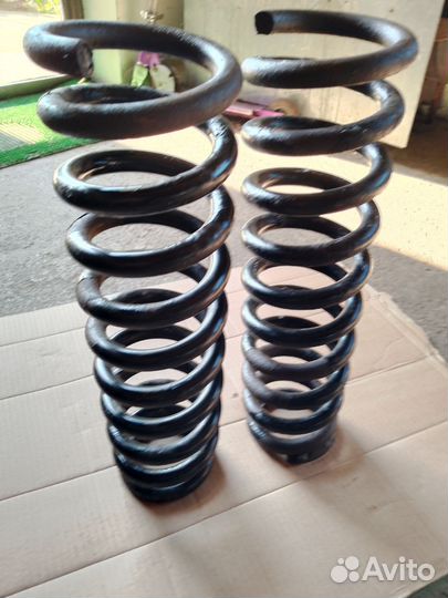 Пружины задние мерседес 270