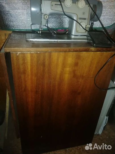 Швейная машина Подольск 142