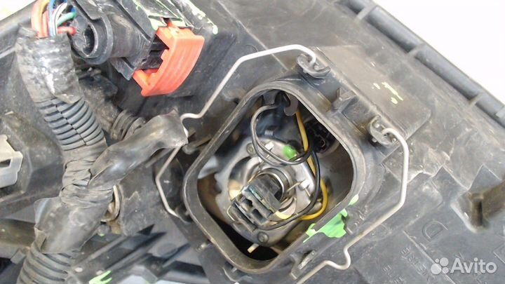 Фара (передняя) Toyota Corolla E12, 2006