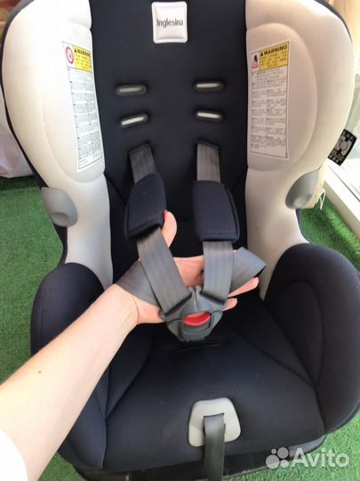 Автомобильное кресло
