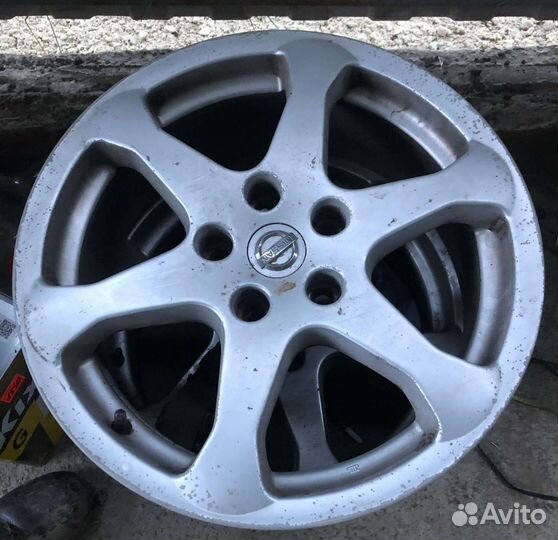 Литые диски r17 на Nissan Skyline