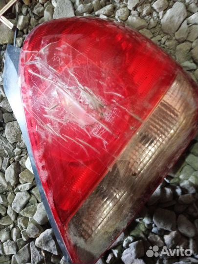 Задние фонари ниссан блюберд