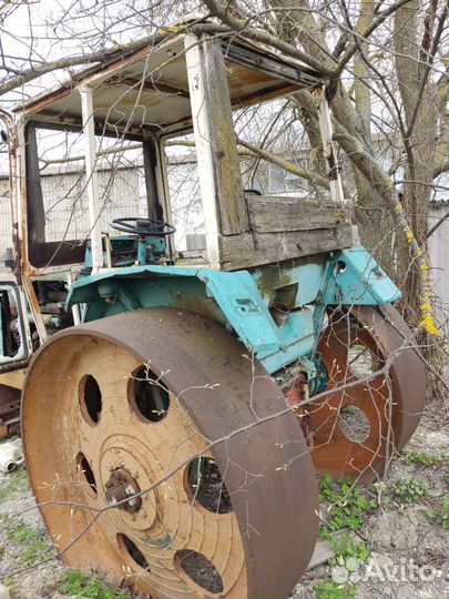 Трактор ЮМЗ 6Л, 1992