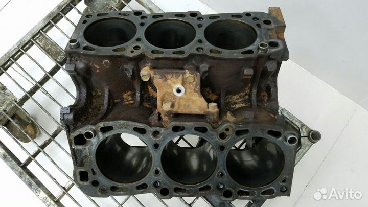 Блок цилиндров двс Mitsubishi Pajero 2 V25W 6G74