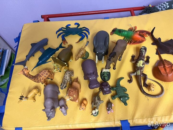 Деагостини животные 18штук + журналы