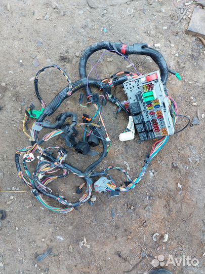 Проводка под торпеду Лада Приора 2 2013 года