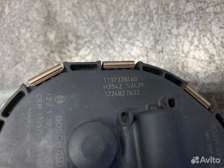 Трапеция дворников с двигателем Peugeot 3008