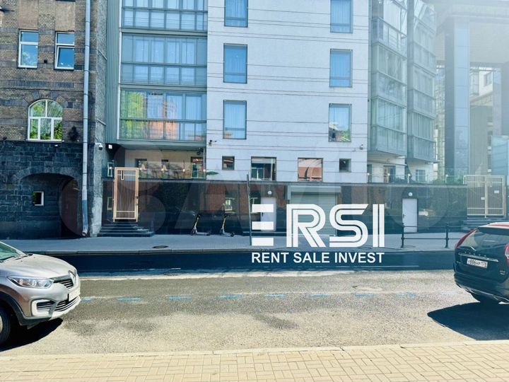 Продажа офиса в историческом центре,возможно часть