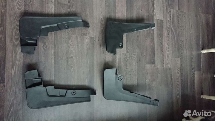 Новые брызговики BMW X7 G07