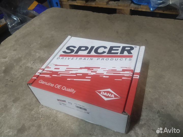 Вилка карданного вала Volvo BL71