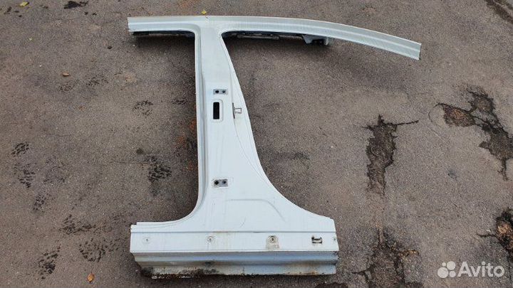 Стойка кузова Porsche Cayenne 958 2011