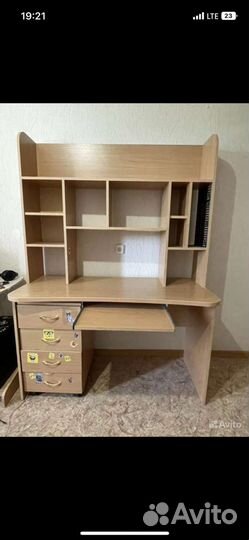 Стол компьютерный