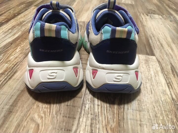 Кроссовки skechers