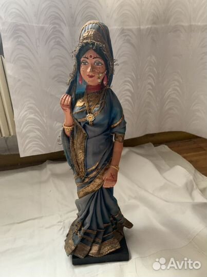 Индийская женщина статуэтка, леди в Сари
