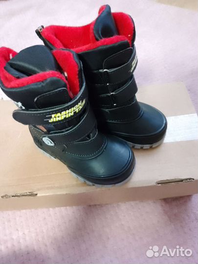 Новые сапожки для мальчика р.23 (на сырую погоду)