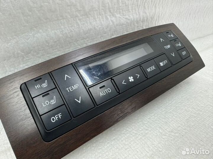 Блок управления климат-контролем Toyota Land