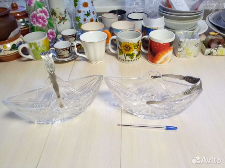 Конфетница хрустальная С ручкой мельхиора