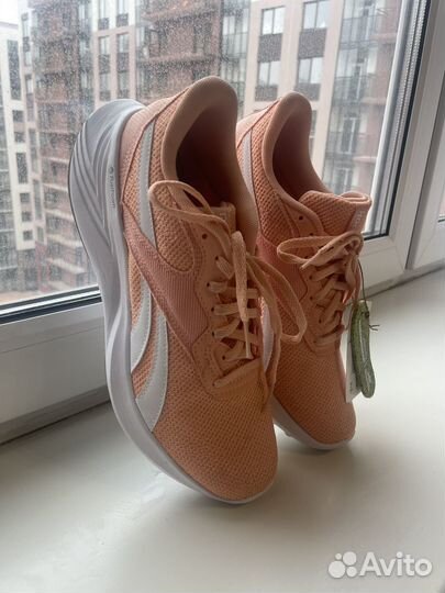 Кроссовки reebok energen tech женские