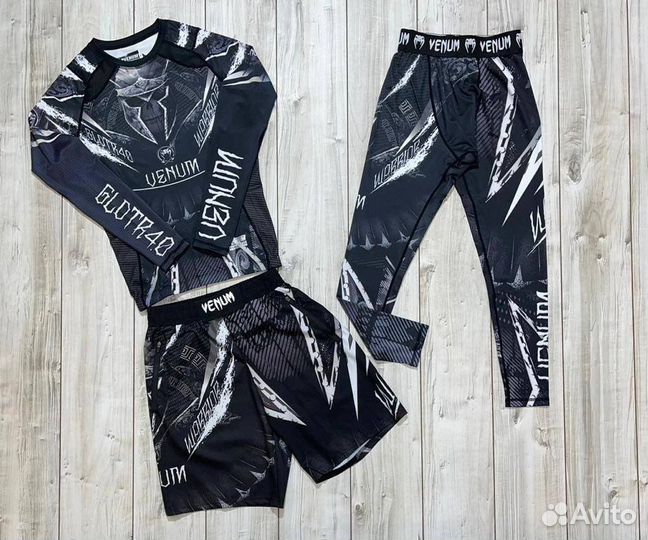 Компрессионный костюм рашгард от Venum