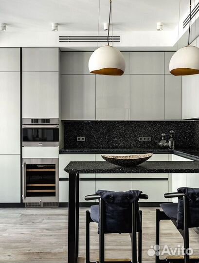 Кухня под потолок на заказ