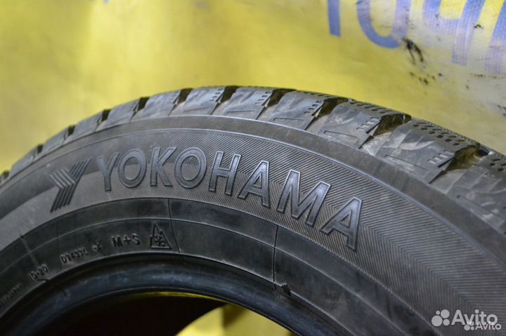 Yokohama Ice Guard IG20 215/60 R16