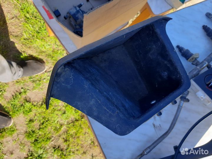 Задний кармашек renault largus подстаканник