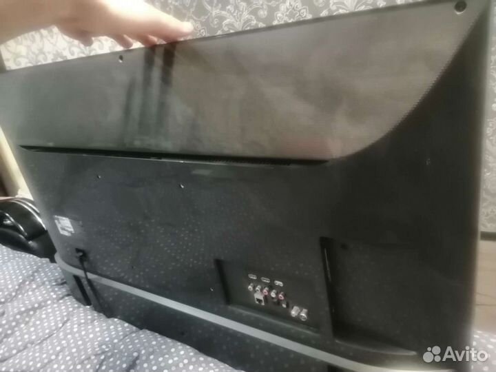 Телевизор LG 43UH610V