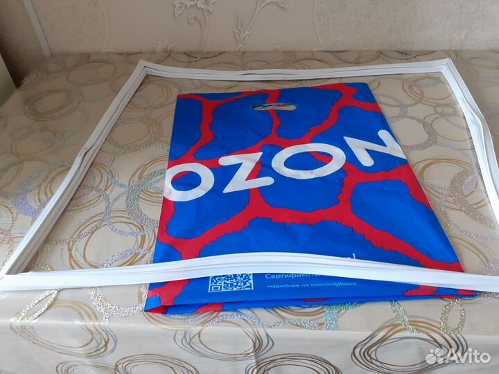 Уплотнитель для морозильной камеры Электролюкс